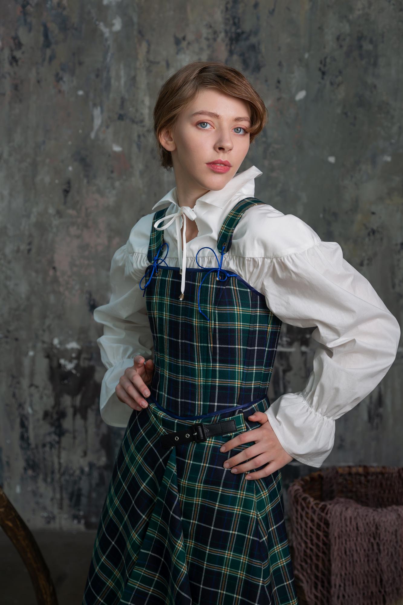 Корсаж шерстяной Карнак