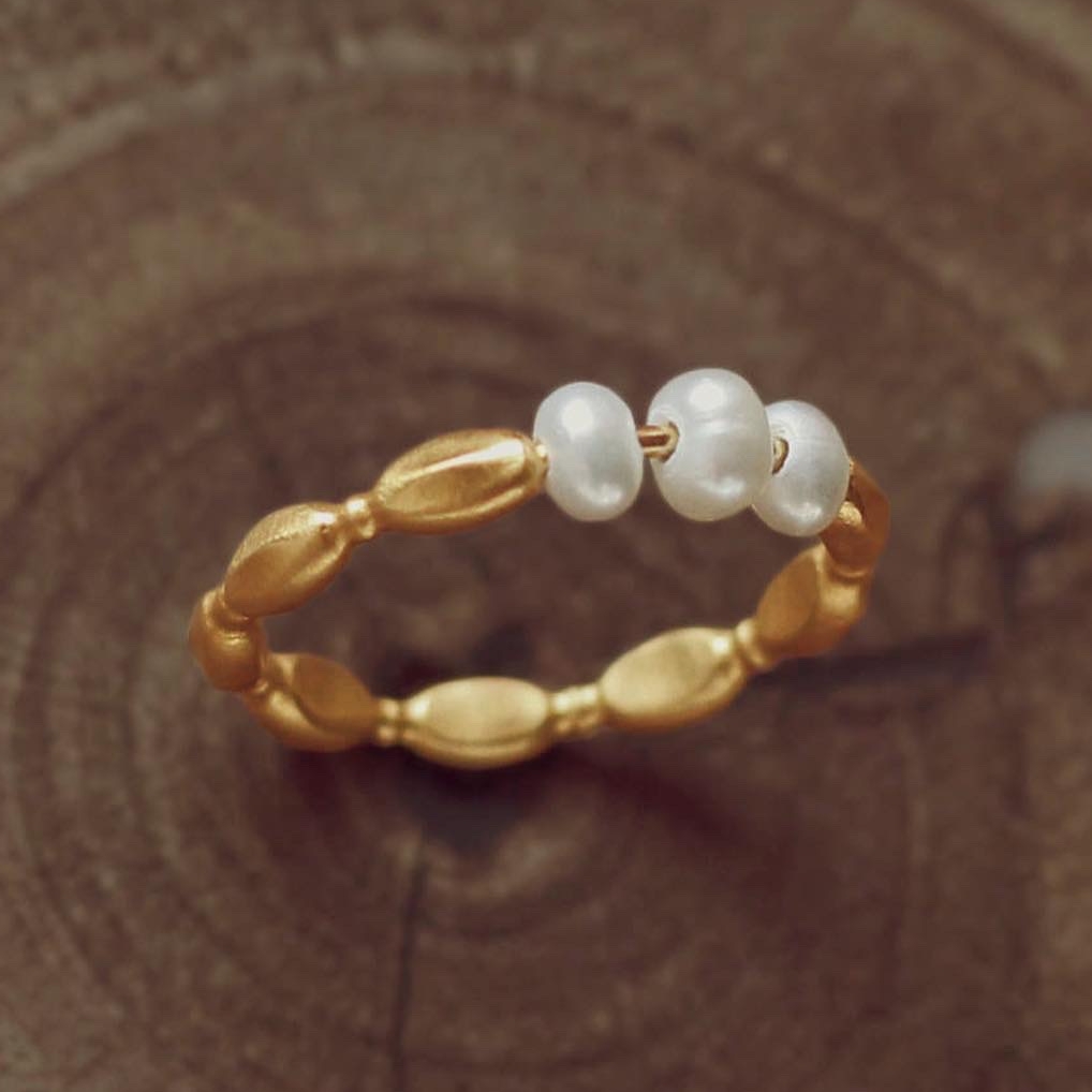 Кольцо позолоченное с жемчугом - Зерно