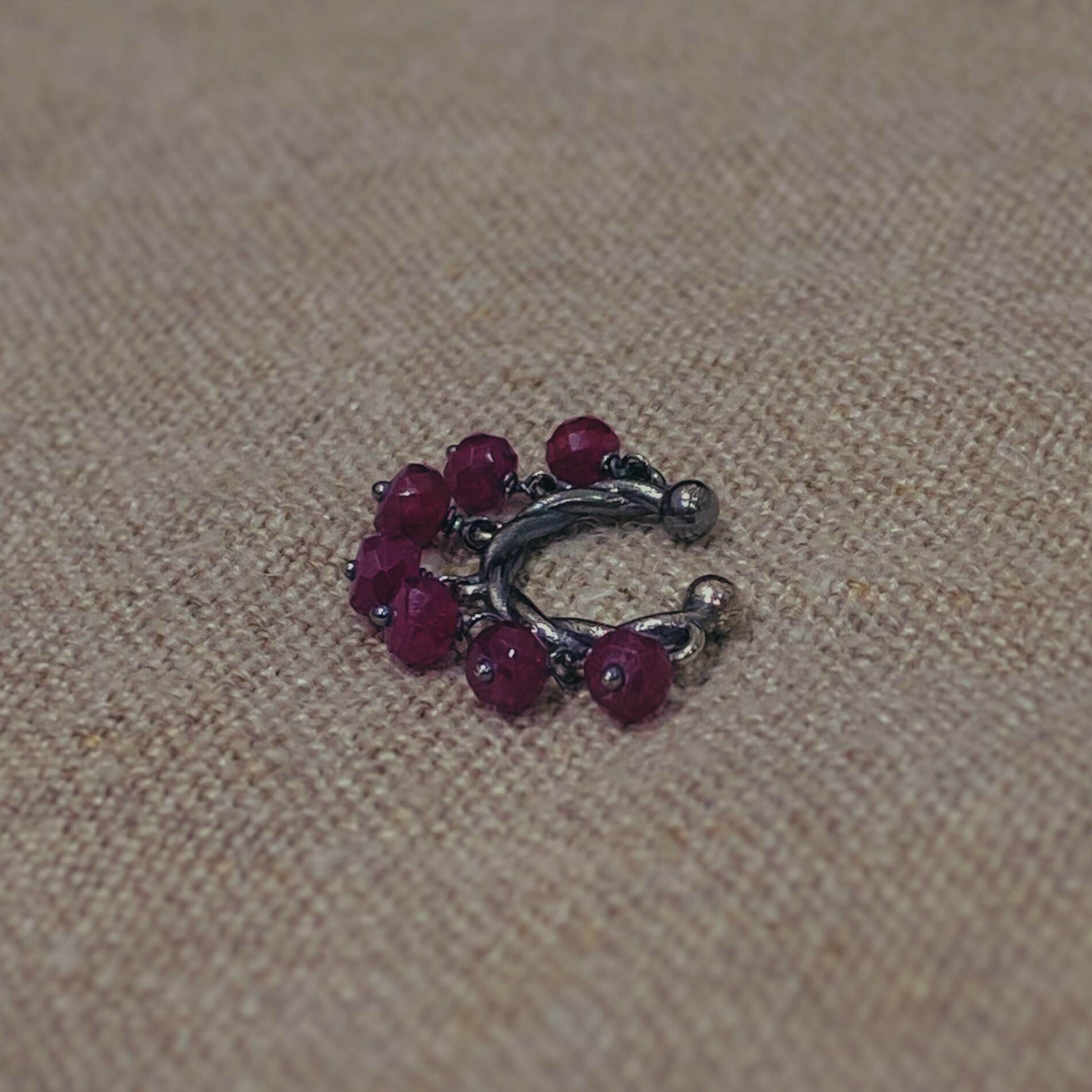 Играющий кафф - синтезированные рубины