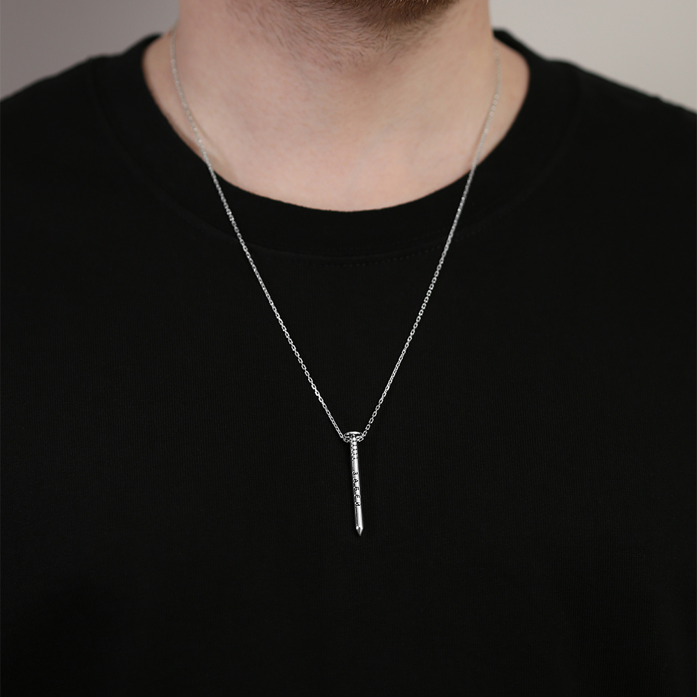 Кулон "Гвоздь" с вашей гравировкой