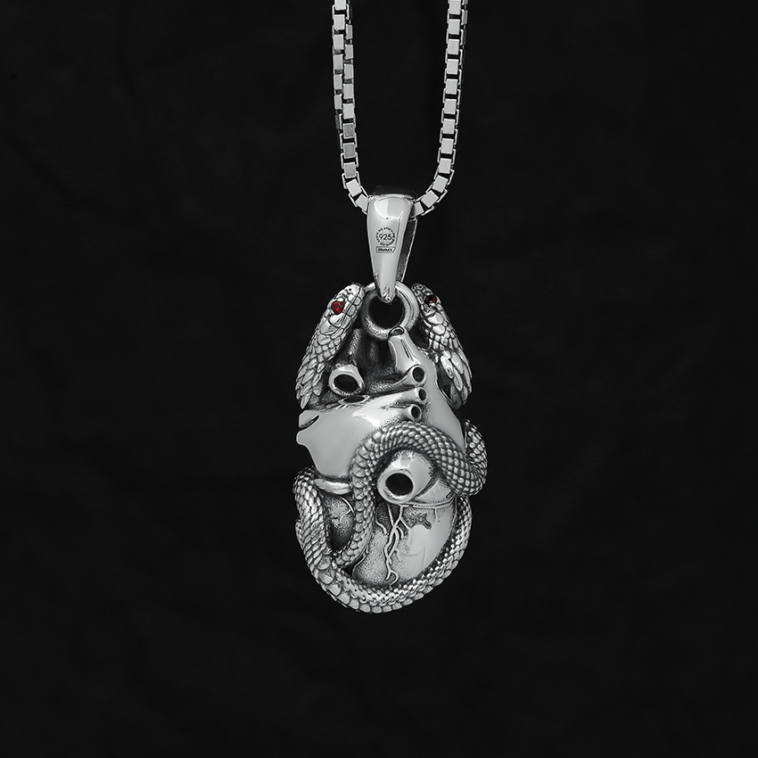 Сердце и змеи