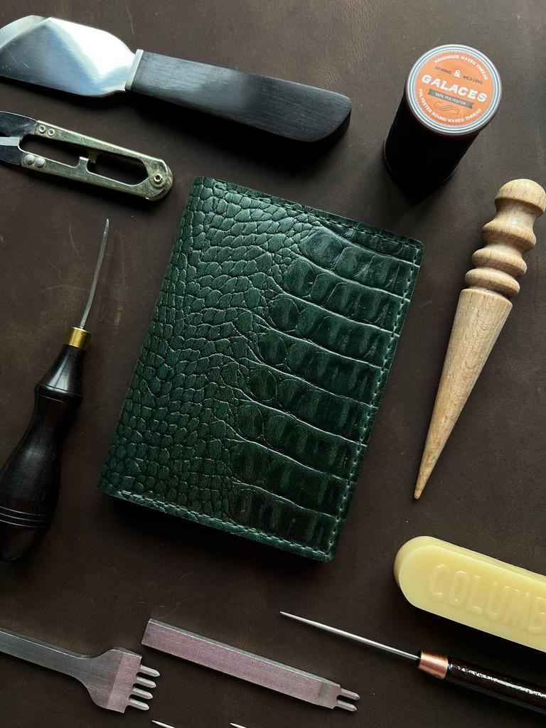 Бумажник-портмоне под крокодила, зеленый