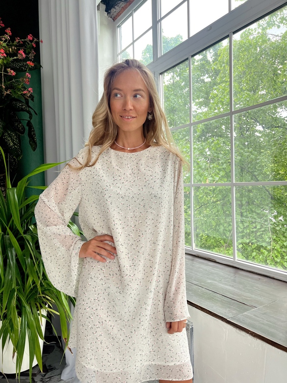 Платье "Трапеция"mini из шифона бежевого цвета