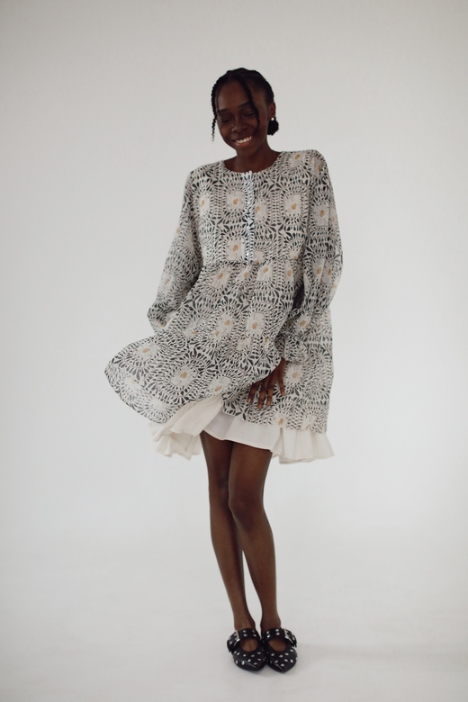 Пышное платье  из лёгкого батиста "Sunflower"