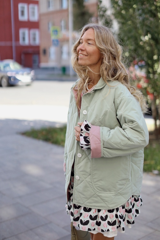 Стеганый жакет  оливкового цвета