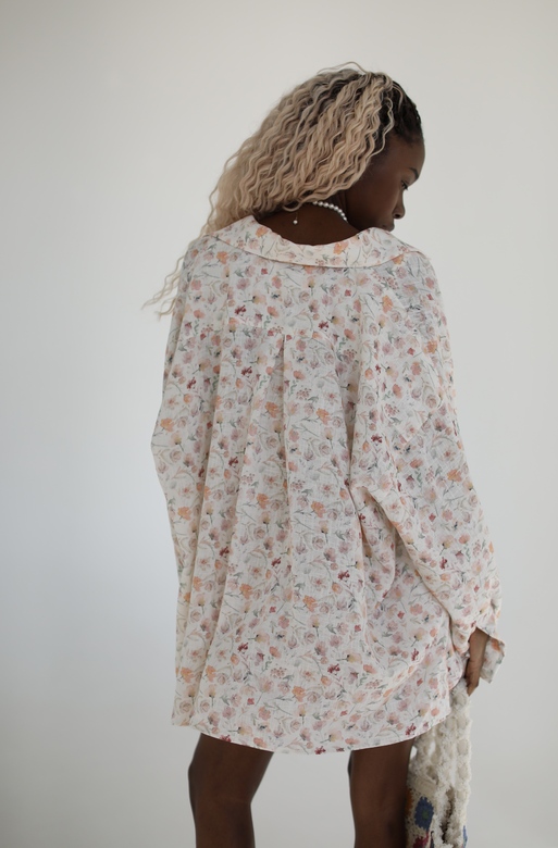 Рубашка из мягкого льна с нежным цветочным принтом