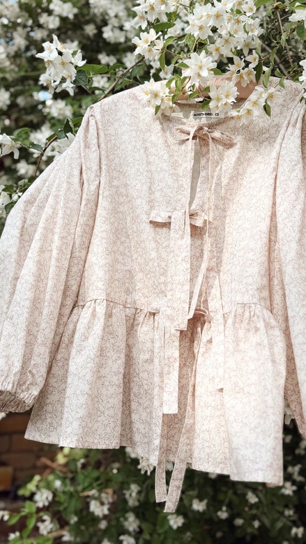 Блуза  «Freya» из лёгкого хлопка с нежным цветочным принтом