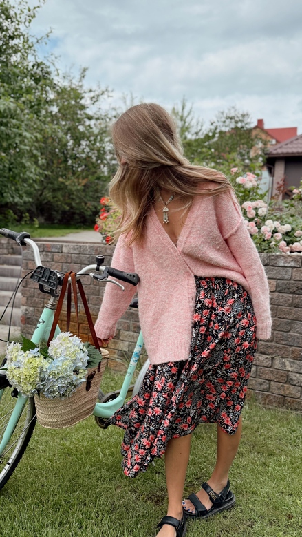 Юбка из лёгкой вискозы  с цветочным акцентом