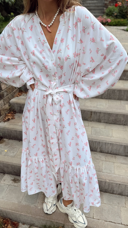 «Weekend Dress» из струящейся вискозы с нежным цветочным принтом