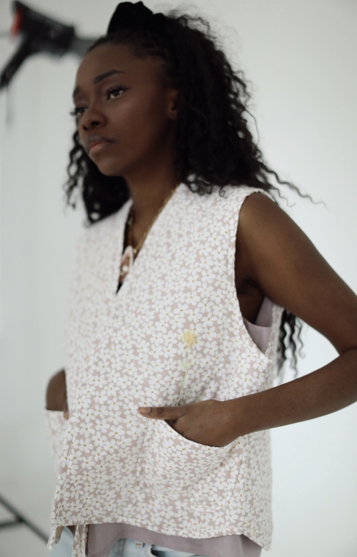 Стёганый жилет из пудрово-розовой фланели