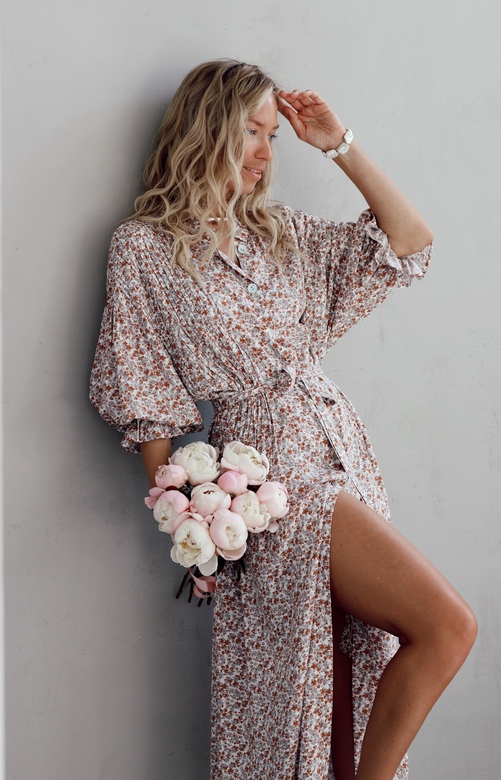 Платье «SHE» из лёгкой струящейся вискозы