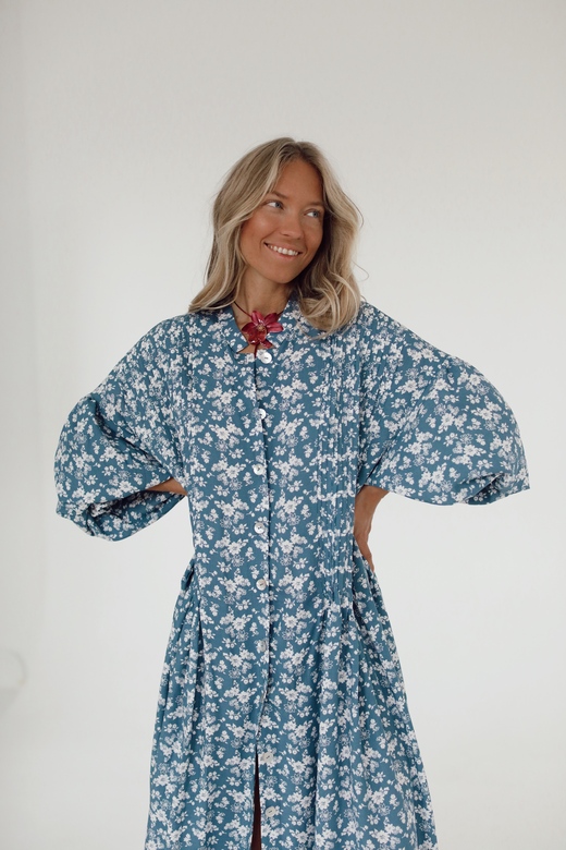 Платье «SHE» из вискозы с цветочным принтом