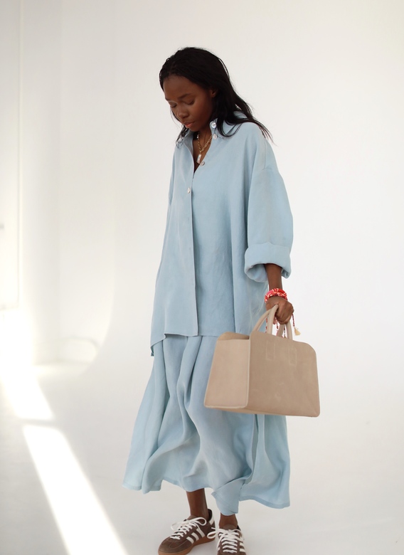 Комплект из купры:  юбка + рубашка «Симпл» небесно-голубого цвета