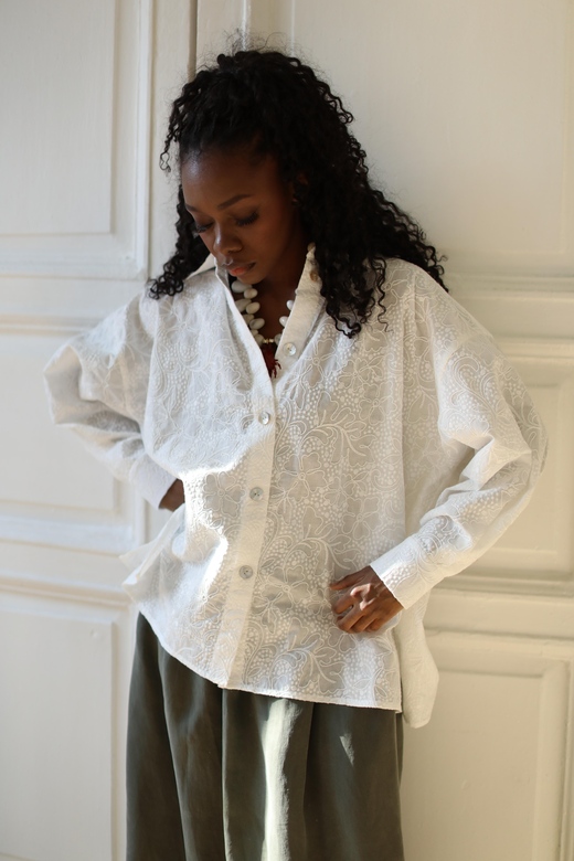 Рубашка из хлопка с вышивкой