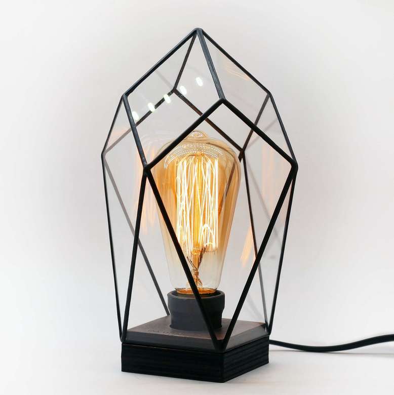 Фонарь с лампочкой