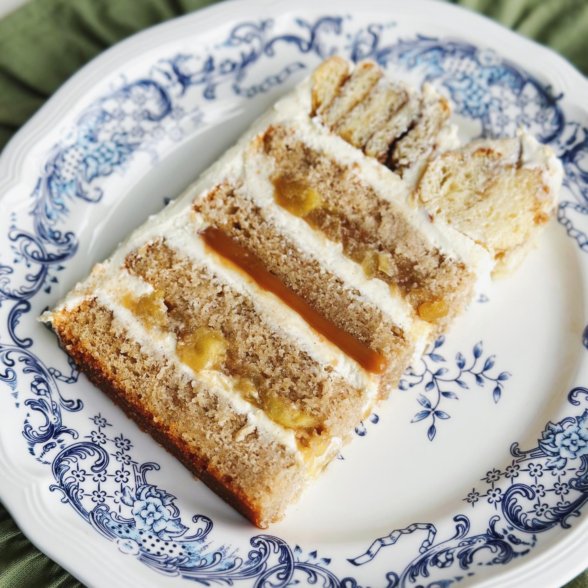 Торт "ЯБЛОКО-КОРИЦА-КАРАМЕЛЬ"