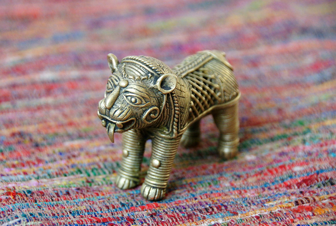 Бенгальский тигр из латуни