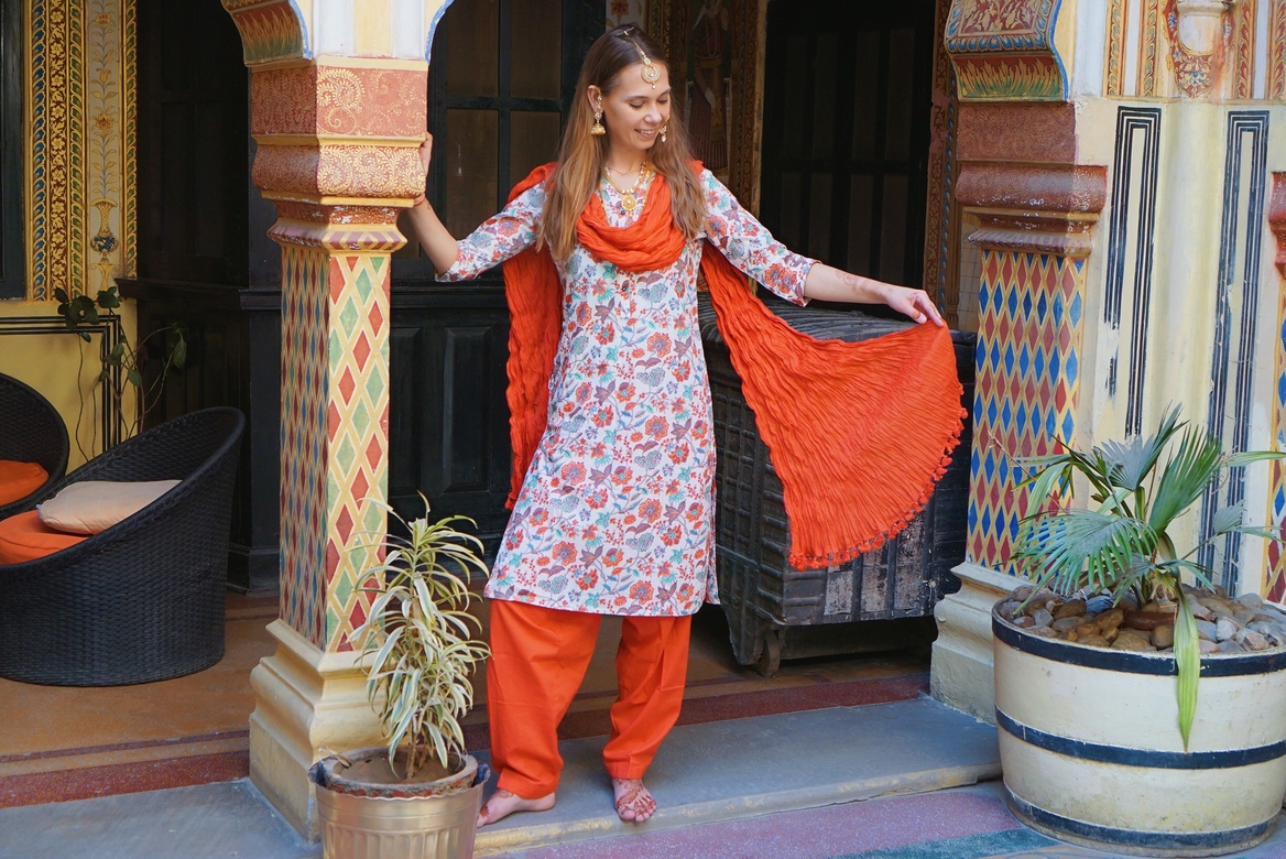 Светлый сальвар камиз, XS-S