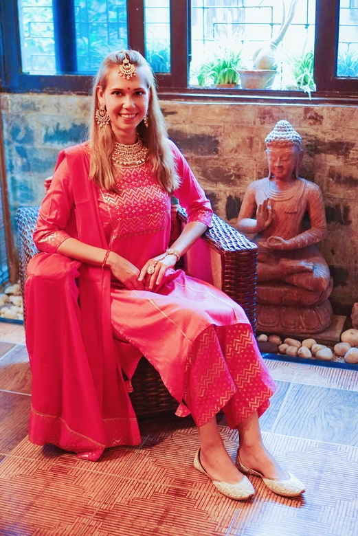 Розовый с золотым сальвар камиз, М