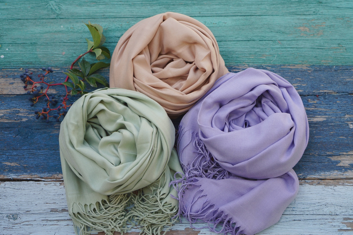 Нежные пастельные палантины