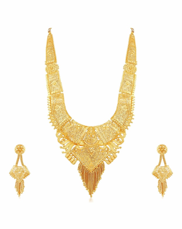 Набор украшений золотого цвета