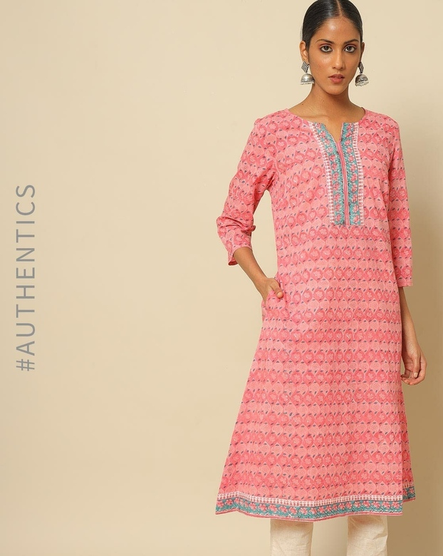 Розовое платье с голубой отделкой, S