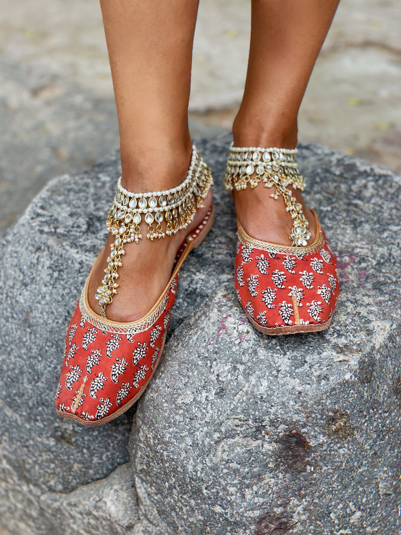 Джутти из ткани, 39