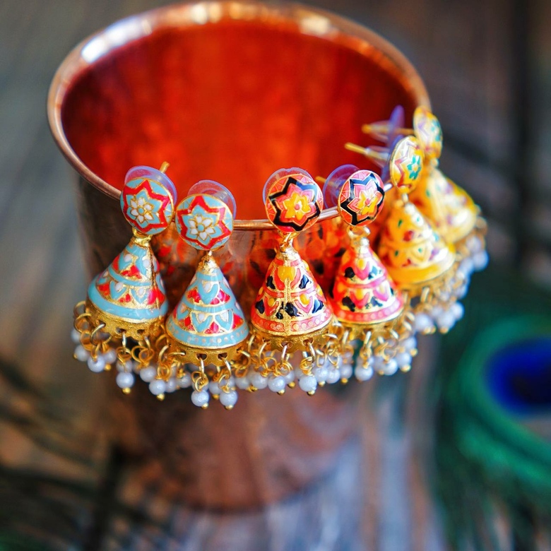 Серьги джумки в форме конуса