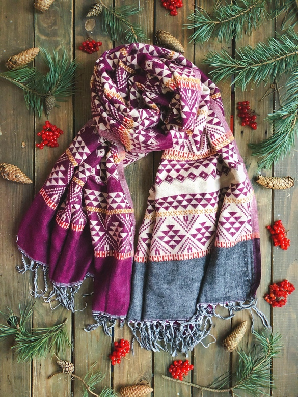 Бордовый гималайский палантин