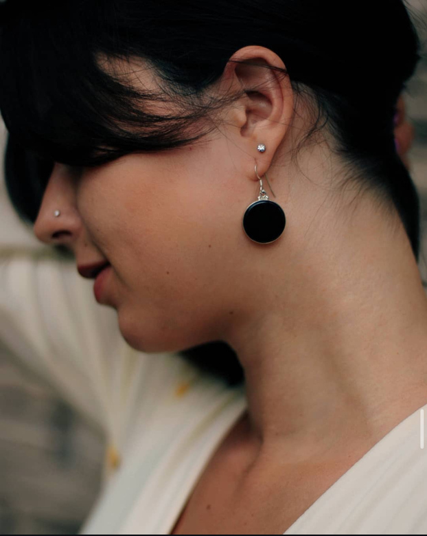 Круглые серьги с чёрным ониксом