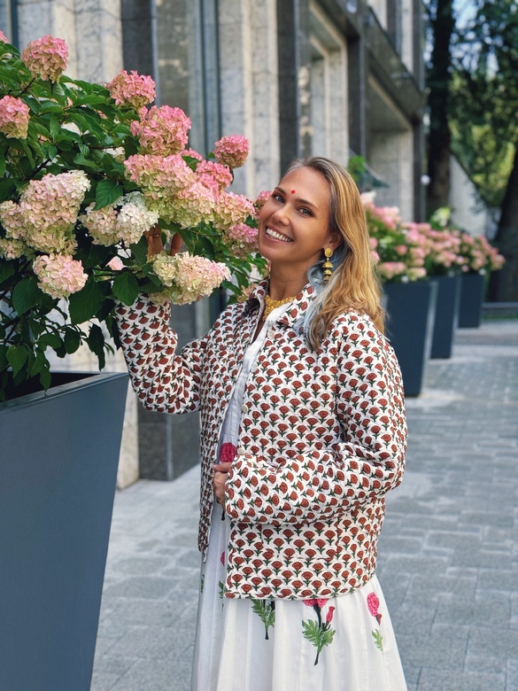 Белый стёганый жакет с цветочным рисунком, S