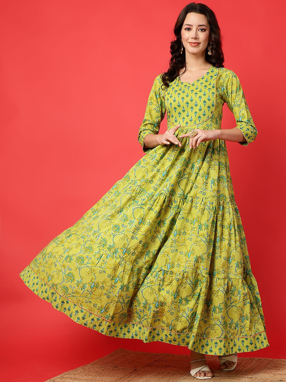 Салатовое платье-анаркали, S