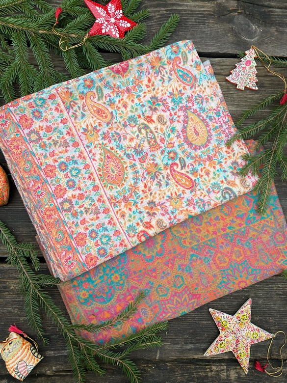 Кашемировые палантины с узорами кани