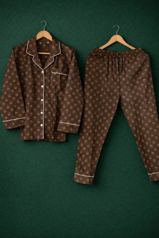 Коричневая пижама с цветочным узором, S, M