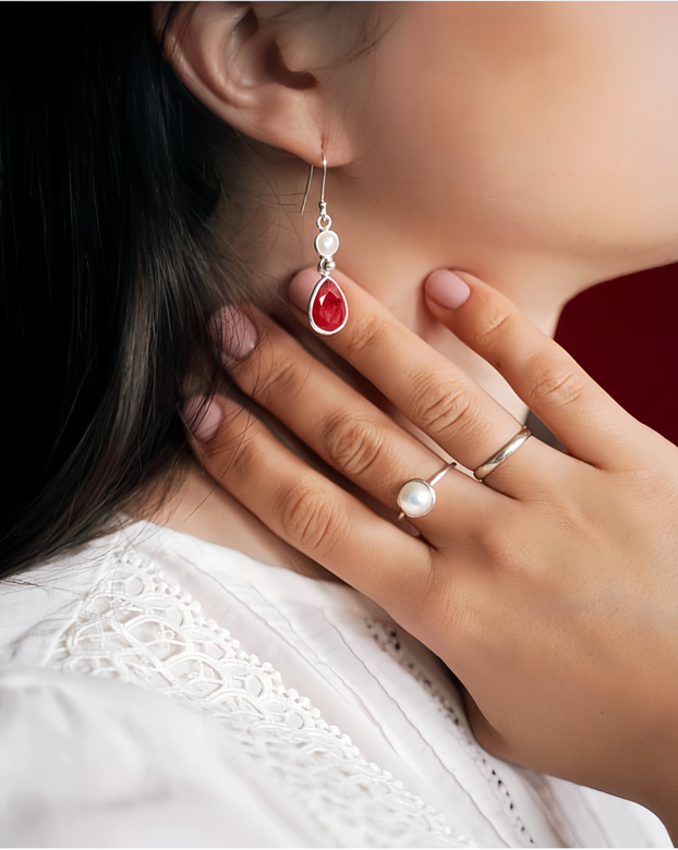 Серьги с корундом и жемчугом