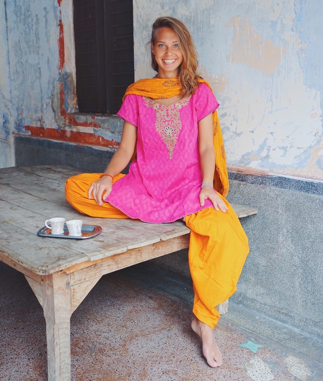 Розово-оранжевый сальвар камиз