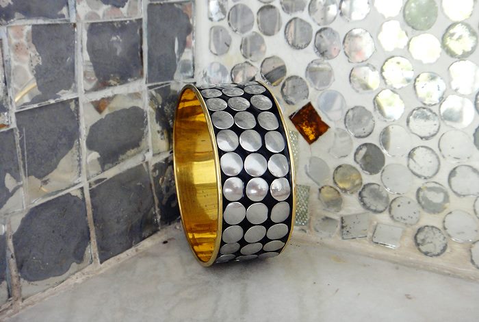 Металлический браслет