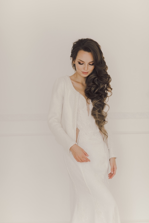 Укороченное пальто с двойной окантовкой из бус (Аренда)