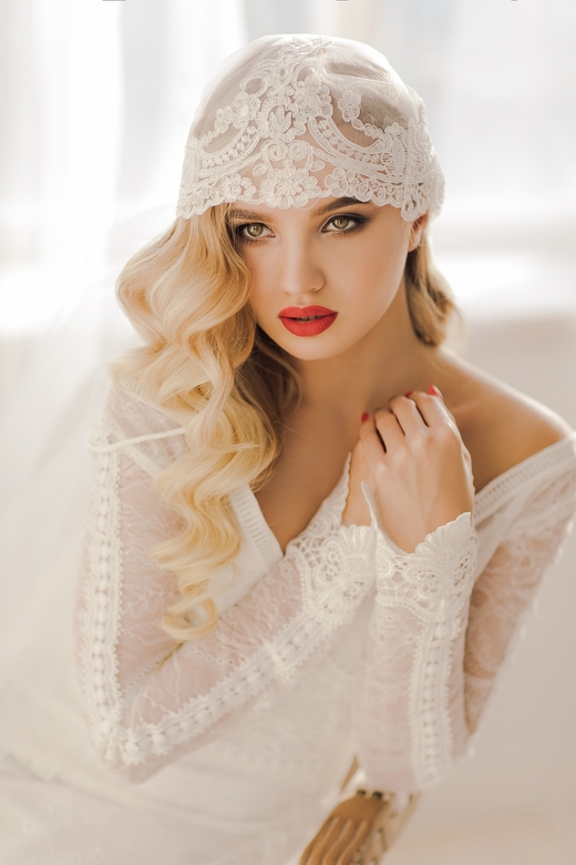 Фата широкое кружево 2 метра Juliet Cap