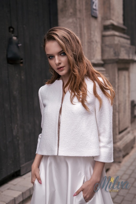 Жакет Милва расклешенный айвори (Аренда)