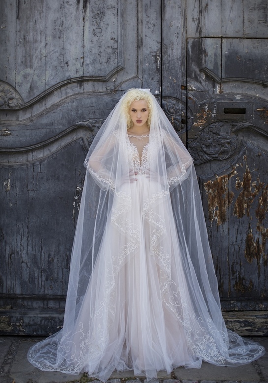 Фата Pollardi V-4 NB119