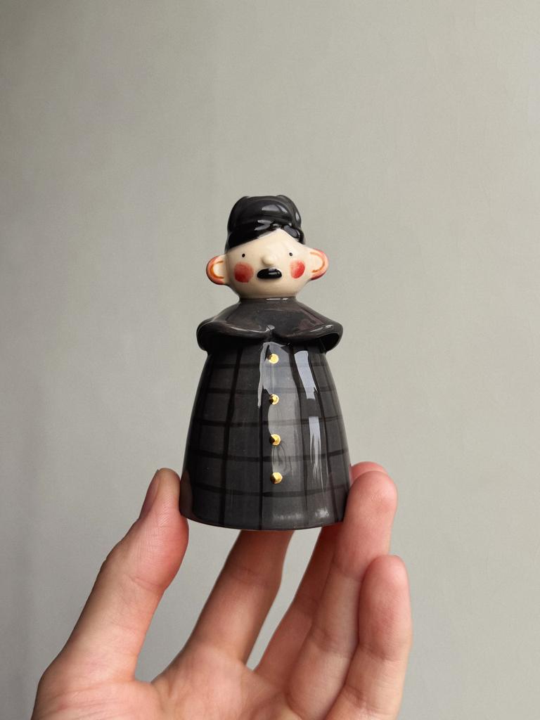 подсвечник детектив