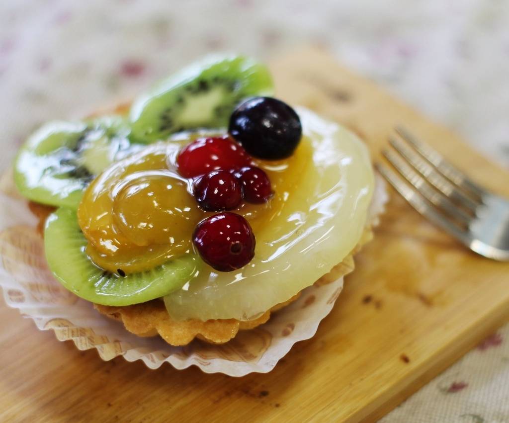 Пирожное «Песочная корзиночка» с фруктами постная 0.1 кг