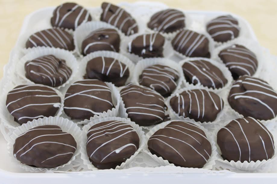 Чернослив с грецким орехом в шоколаде 0,1 кг