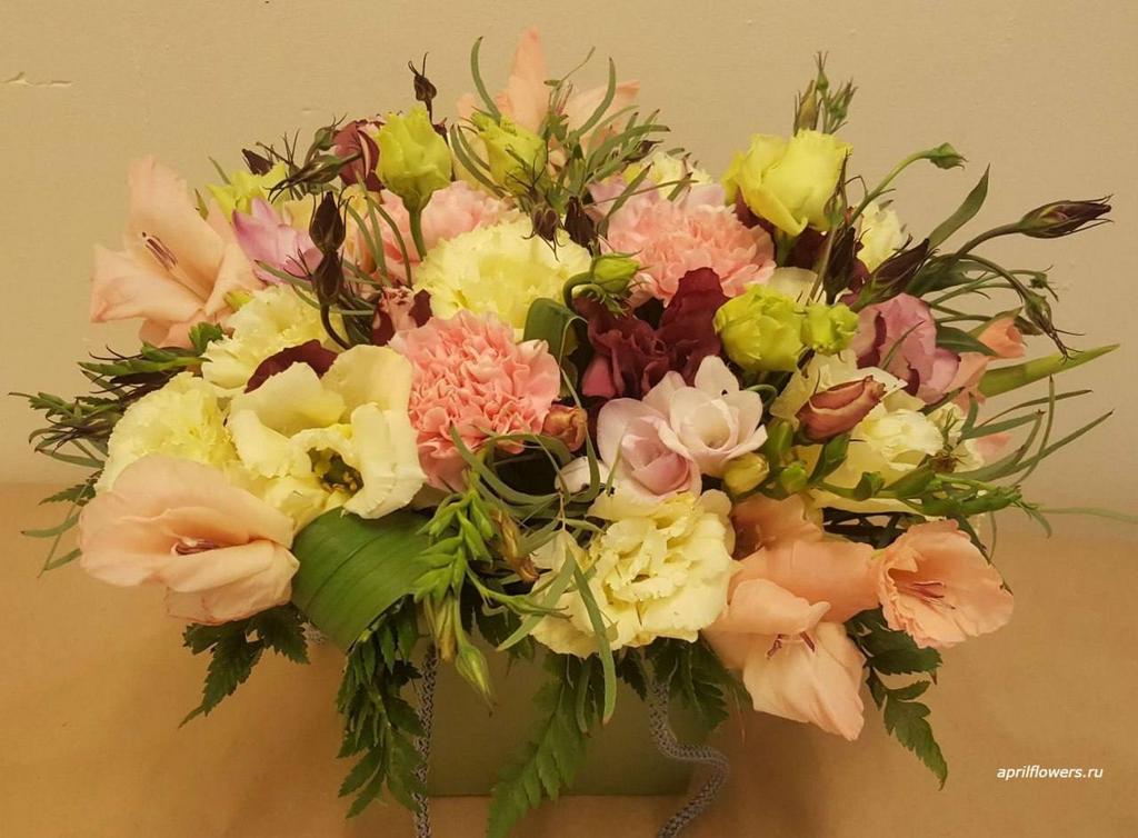 Композиция "Цветочное изобилие"