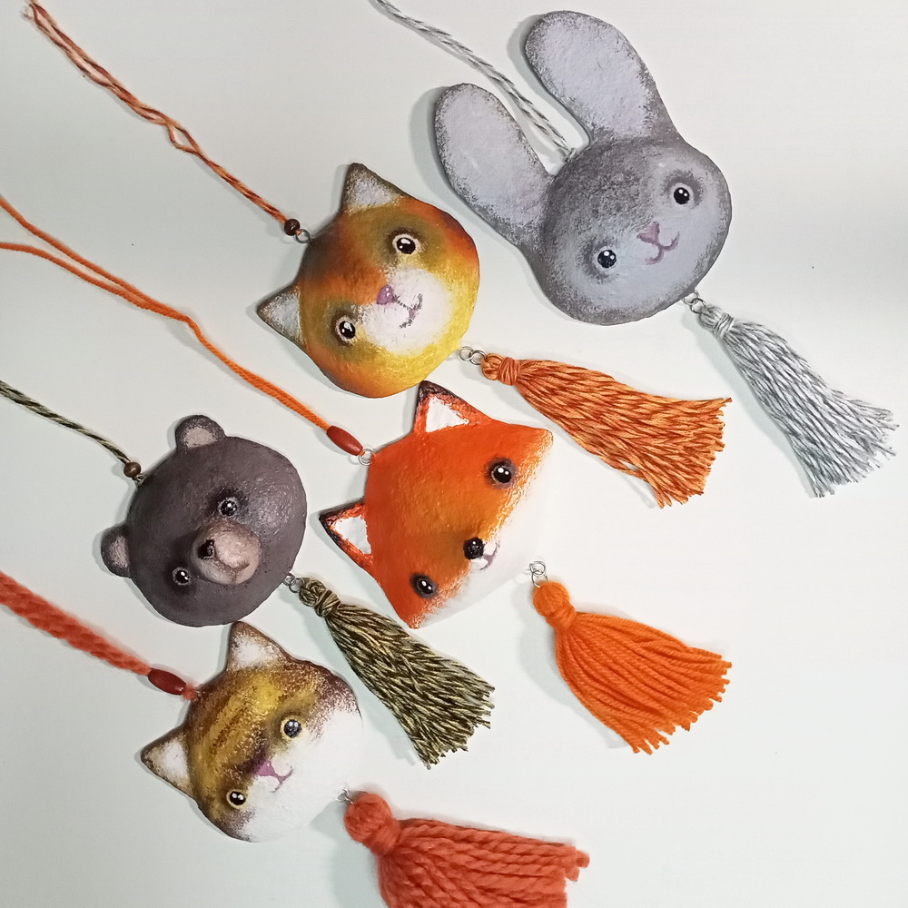 WHIMSICAL WALL HANGING ANIMALS