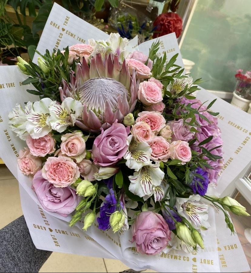 Букет с протеей,,Корона,,