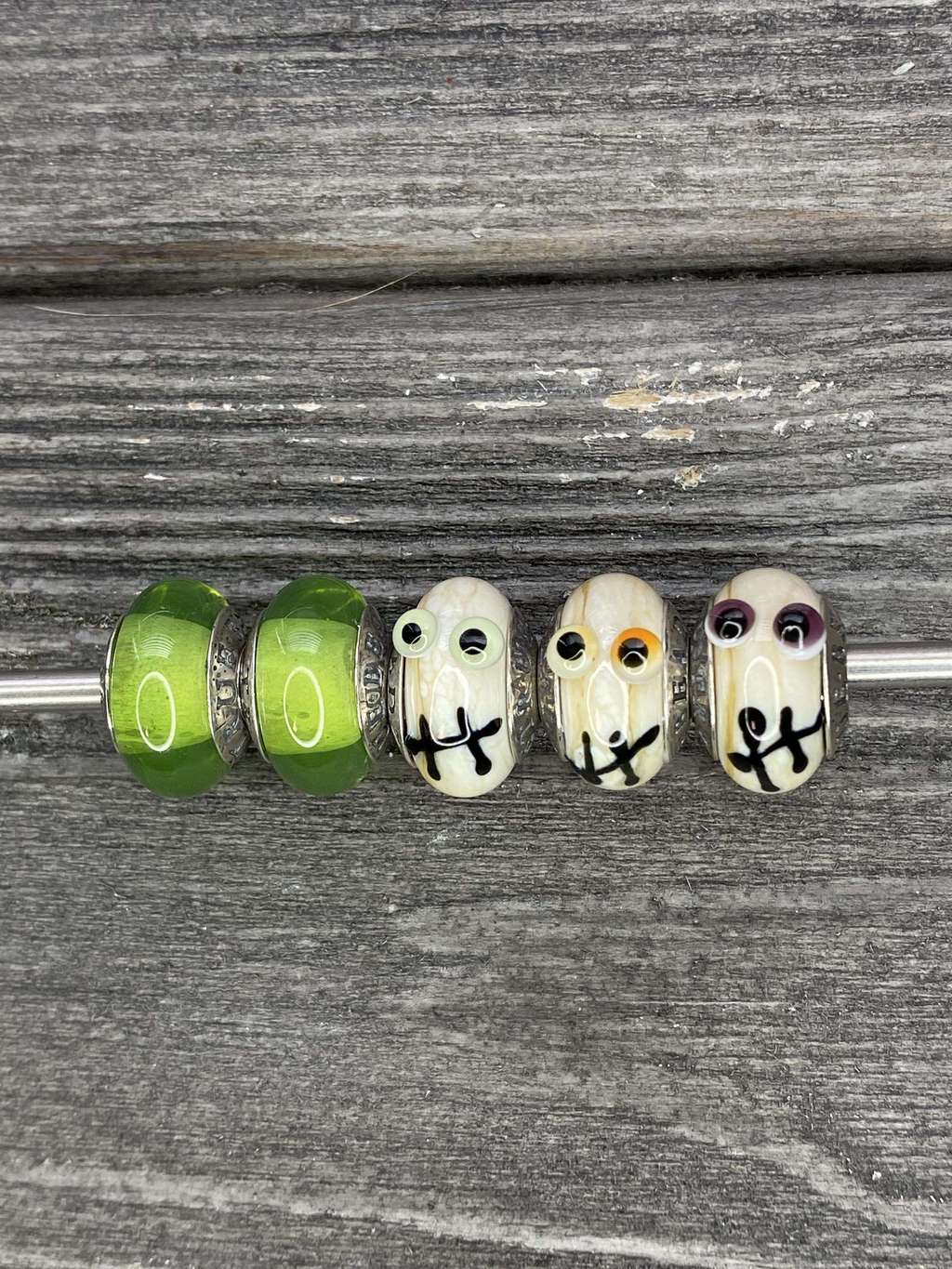 live HALLOWEEN Row 4