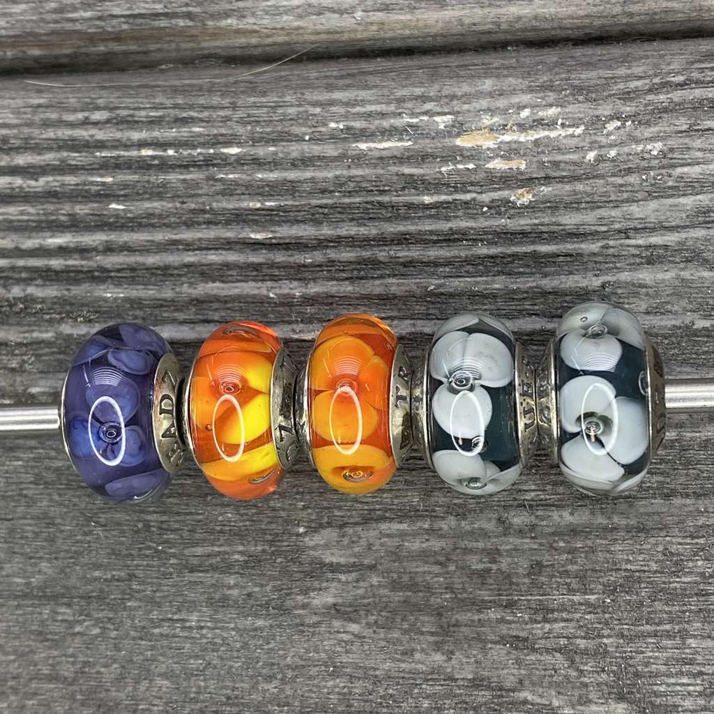 live HALLOWEEN Row 6