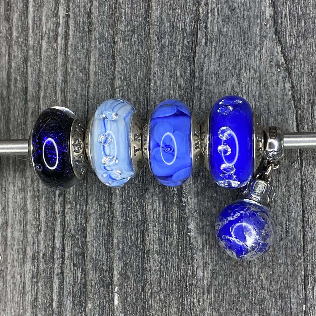 Live Black Friday Row 2